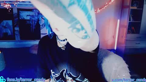 Snapshot of terror_candy chatting on February 28, 8:43 pm CRY BABY online show from February 28, 8:43 pm