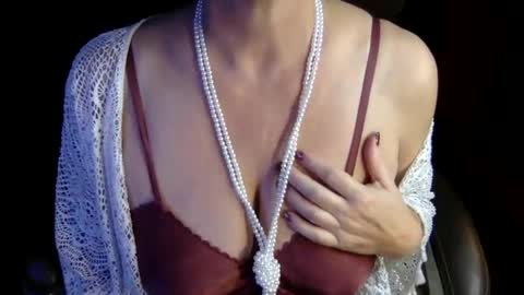 Snapshot of tessa_foxxx chatting on November 5, 10:37 am tessa_foxxx online show from November 5, 10:37 am