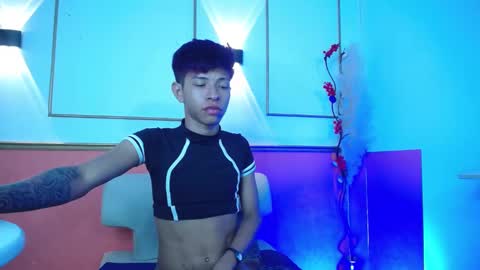 tessachains online show from November 11, 2:33 am