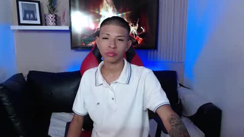 tessachains online show from December 1, 3:33 am