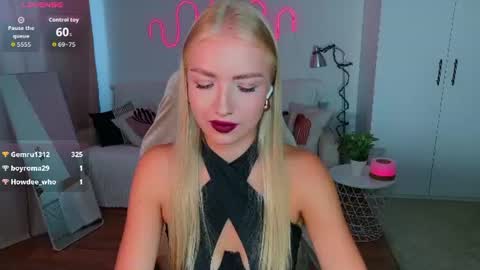 TessaHamilton online show from July 12, 12:07 pm
