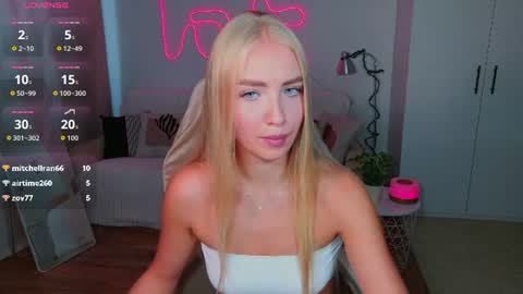 TessaHamilton online show from July 23, 12:03 pm