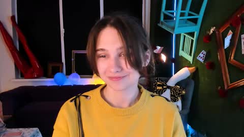 Snapshot of tessamill chatting on October 7, 5:15 am Tessa online show from October 7, 5:15 am
