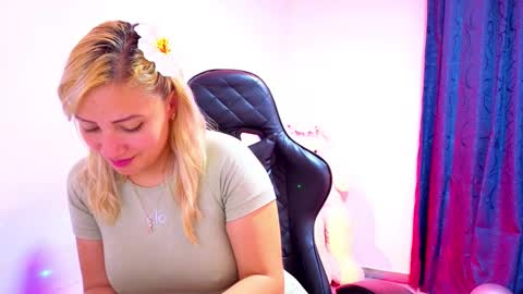 Tessy online show from January 15, 3:49 pm