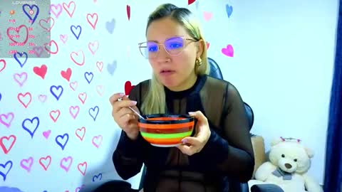 Tessy online show from March 26, 3:39 pm