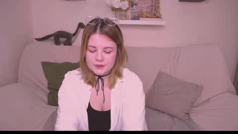 Snapshot of tesspleasure chatting on December 29, 3:11 am TESSA online show from December 29, 3:11 am