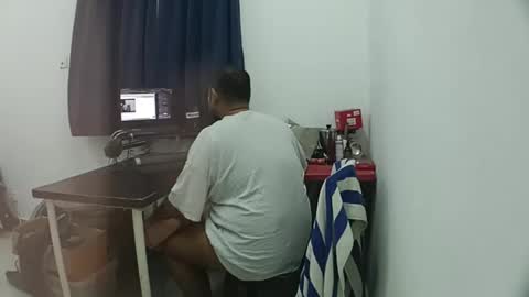 Snapshot of tested123 chatting on November 20, 1:55 pm yours online show from November 20, 1:55 pm