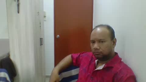 Snapshot of tested123 chatting on February 26, 10:03 am yours online show from February 26, 10:03 am