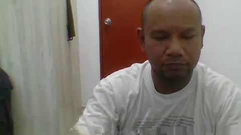 Snapshot of tested123 chatting on March 17, 9:56 am yours online show from March 17, 9:56 am