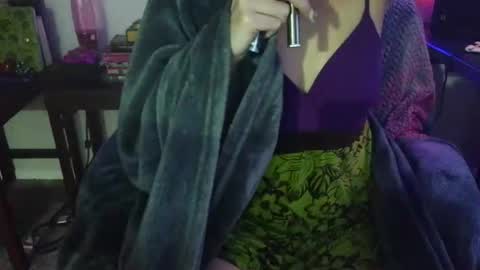 tetherbelle online show from December 17, 10:38 pm