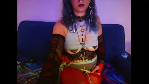 Snapshot of tetherbelle chatting on June 13, 2:53 am tetherbelle online show from June 13, 2:53 am