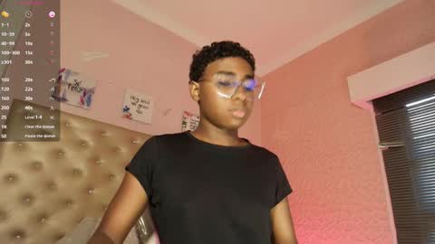 teylor_lovee online show from March 13, 8:15 pm