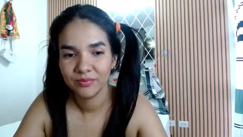 Snapshot of tezza_smith chatting on February 12, 6:51 pm tezza smith online show from February 12, 6:51 pm