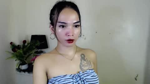 Snapshot of tgirl_jasmine1 chatting on February 9, 11:31 pm Vanessa online show from February 9, 11:31 pm