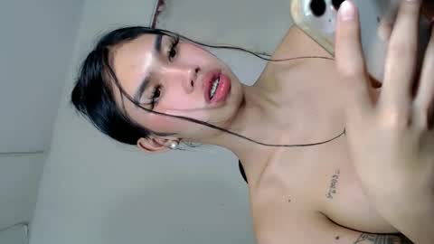 Luna online show from February 4, 8:49 pm