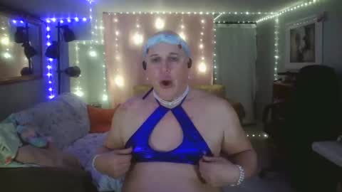 Snapshot of tglacey chatting on February 22, 6:28 pm lacey online show from February 22, 6:28 pm