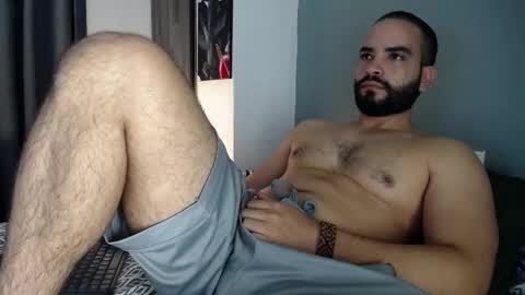 Snapshot of th1ago828986 chatting on February 27, 2:33 am th1ago828986 online show from February 27, 2:33 am