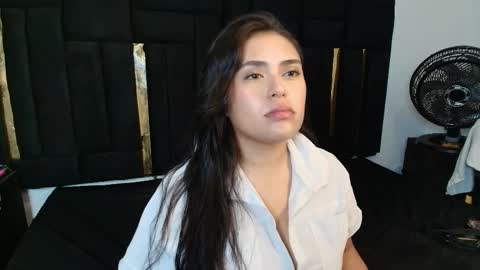 T H A I S  online show from April 1, 11:57 pm