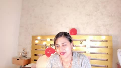 Snapshot of thalia888_ chatting on September 16, 7:15 pm thalia888_ online show from September 16, 7:15 pm