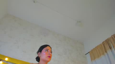 Snapshot of thalia888_ chatting on October 6, 7:11 pm thalia888_ online show from October 6, 7:11 pm