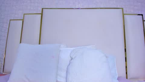 Snapshot of thalia888_ chatting on October 19, 7:14 pm thalia888_ online show from October 19, 7:14 pm