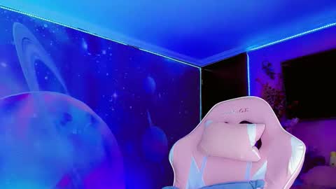 Thalia Girl online show from March 31, 10:43 pm