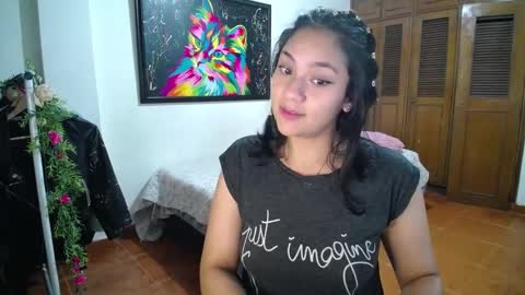 Snapshot of thaliacooper chatting on December 28, 6:06 am online show from December 28, 6:06 am