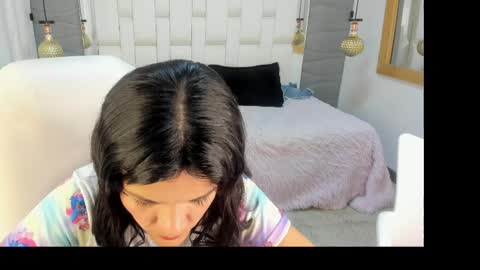 Snapshot of thalialopez chatting on March 27, 7:14 am Thalia online show from March 27, 7:14 am