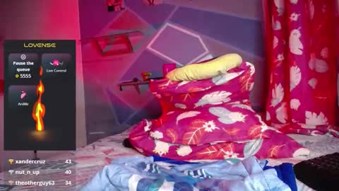 thaliana online show from March 16, 5:44 am