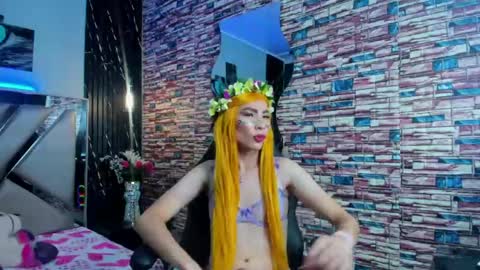 thamara_roberts online show from April 26, 1:20 pm