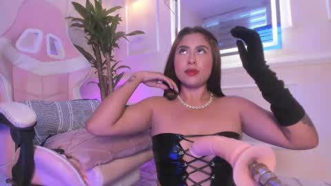 tamara gen online show from March 10, 9:09 pm