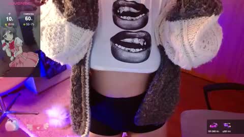   online show from December 5, 10:45 pm