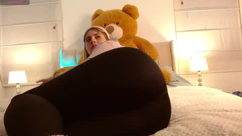   online show from January 3, 11:23 pm