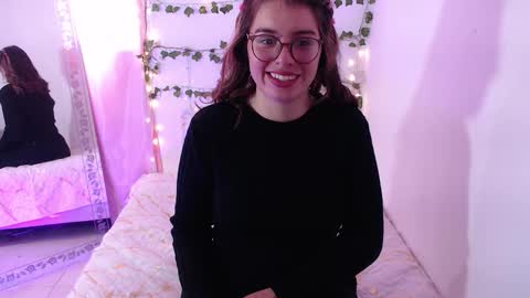   online show from October 3, 6:38 pm