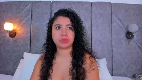 thara webstter online show from December 3, 11:41 am