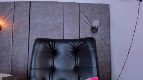 thara webstter online show from July 15, 11:48 am