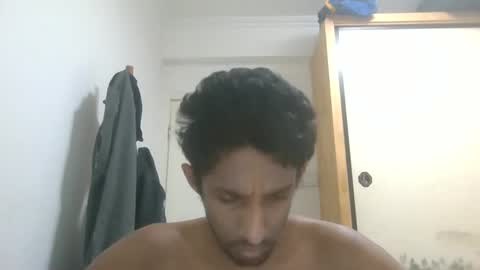 Snapshot of tharaka8931 chatting on January 8, 6:31 pm Sameera2480 online show from January 8, 6:31 pm