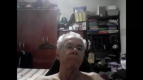 Snapshot of thataco chatting on May 4, 1:23 am thataco online show from May 4, 1:23 am