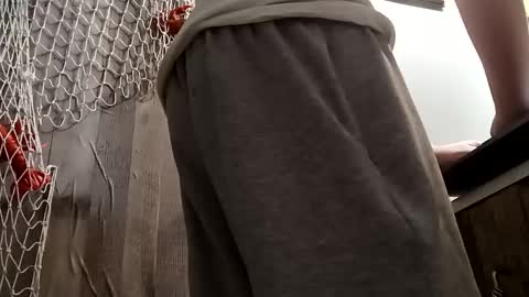 Snapshot of thatb1 chatting on February 25, 7:09 am thatb1 online show from February 25, 7:09 am