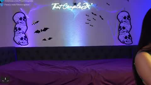 Snapshot of thatcouplejx chatting on October 11, 10:52 pm ThatCoupleJX online show from October 11, 10:52 pm