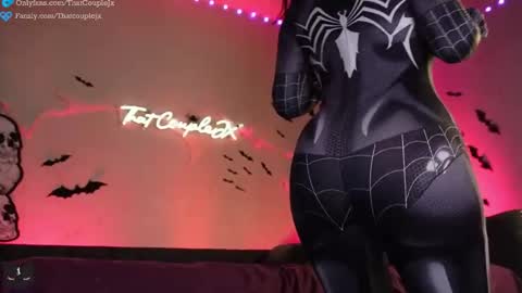 Snapshot of thatcouplejx chatting on October 25, 9:53 pm ThatCoupleJX online show from October 25, 9:53 pm