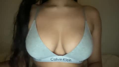 Melanie online show from March 1, 3:52 am