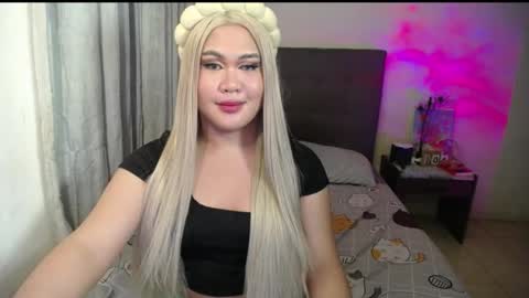 Snapshot of thatgirloctavia chatting on March 1, 7:04 pm NOEY online show from March 1, 7:04 pm