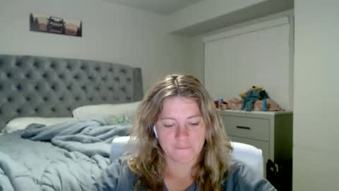 Snapshot of thatprettyblondegirl chatting on February 9, 1:55 am thatprettyblondegirl online show from February 9, 1:55 am