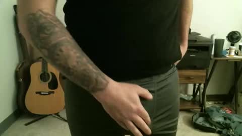 Snapshot of thatwhittyditty chatting on January 10, 6:59 am thatwhittyditty online show from January 10, 6:59 am