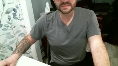 Snapshot of thatwhittyditty chatting on February 23, 1:58 am thatwhittyditty online show from February 23, 1:58 am