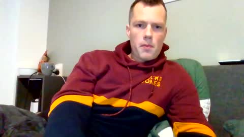 Dennis online show from December 17, 9:04 am