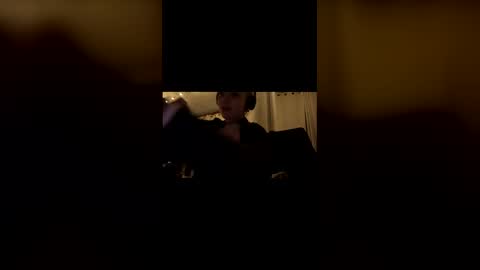 Snapshot of the_arctic_beaty chatting on March 1, 4:03 am the_arctic_beaty online show from March 1, 4:03 am