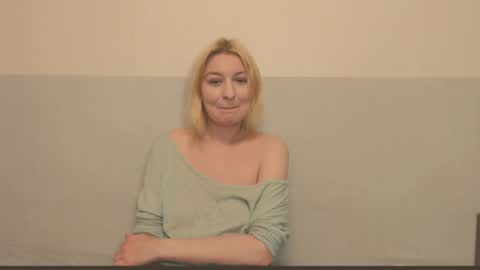 Eva online show from April 2, 11:57 pm