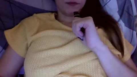 Snapshot of the_borderlands chatting on February 7, 7:23 am the crazy travellers online show from February 7, 7:23 am